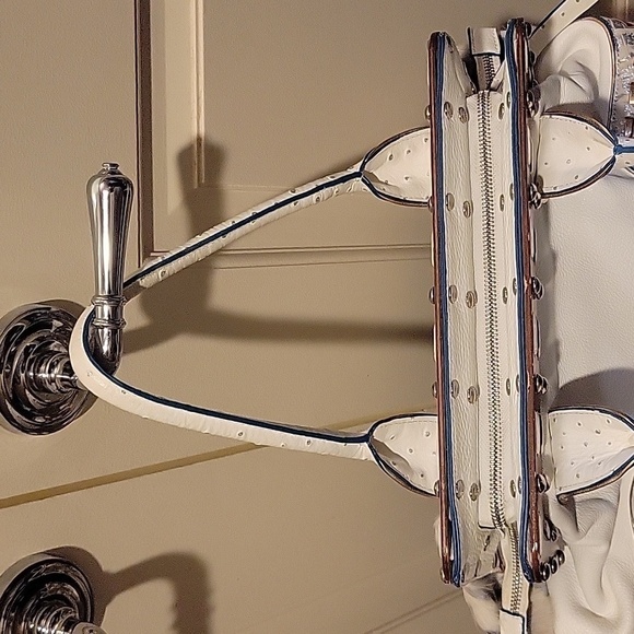 Cromia Floral Satchel - Picture 8 of 16